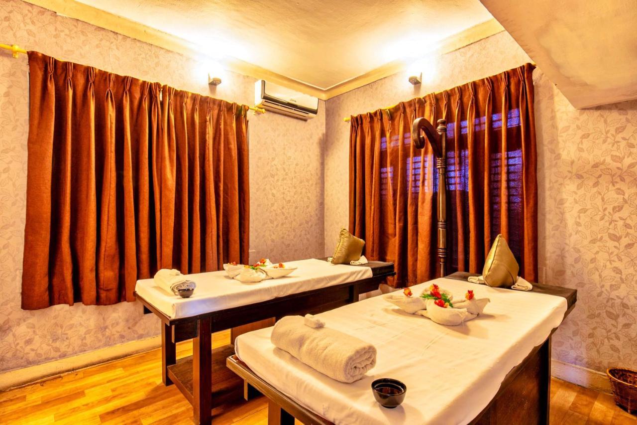 Da Yatra Courtyard Hotel Pokhara Exterior photo