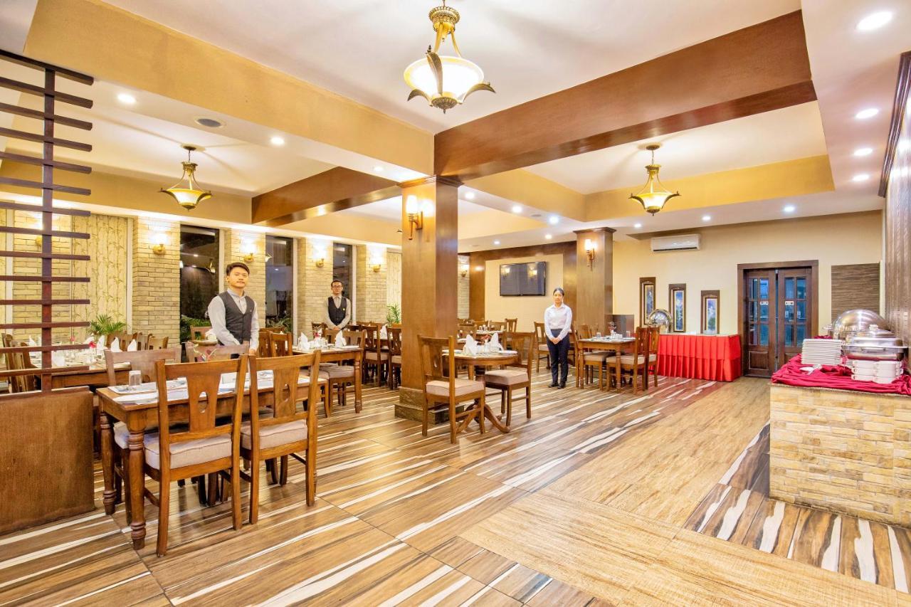 Da Yatra Courtyard Hotel Pokhara Exterior photo