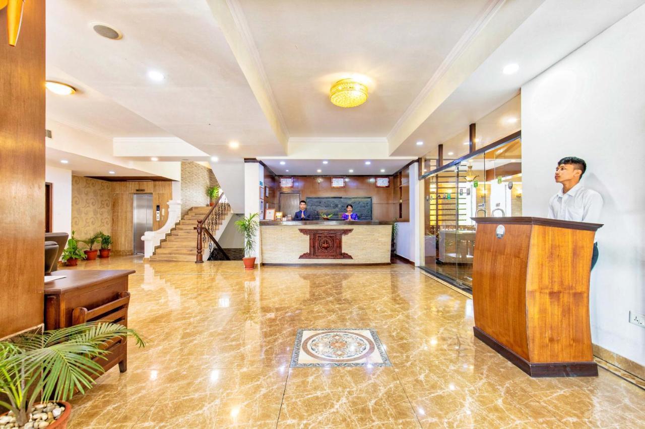 Da Yatra Courtyard Hotel Pokhara Exterior photo