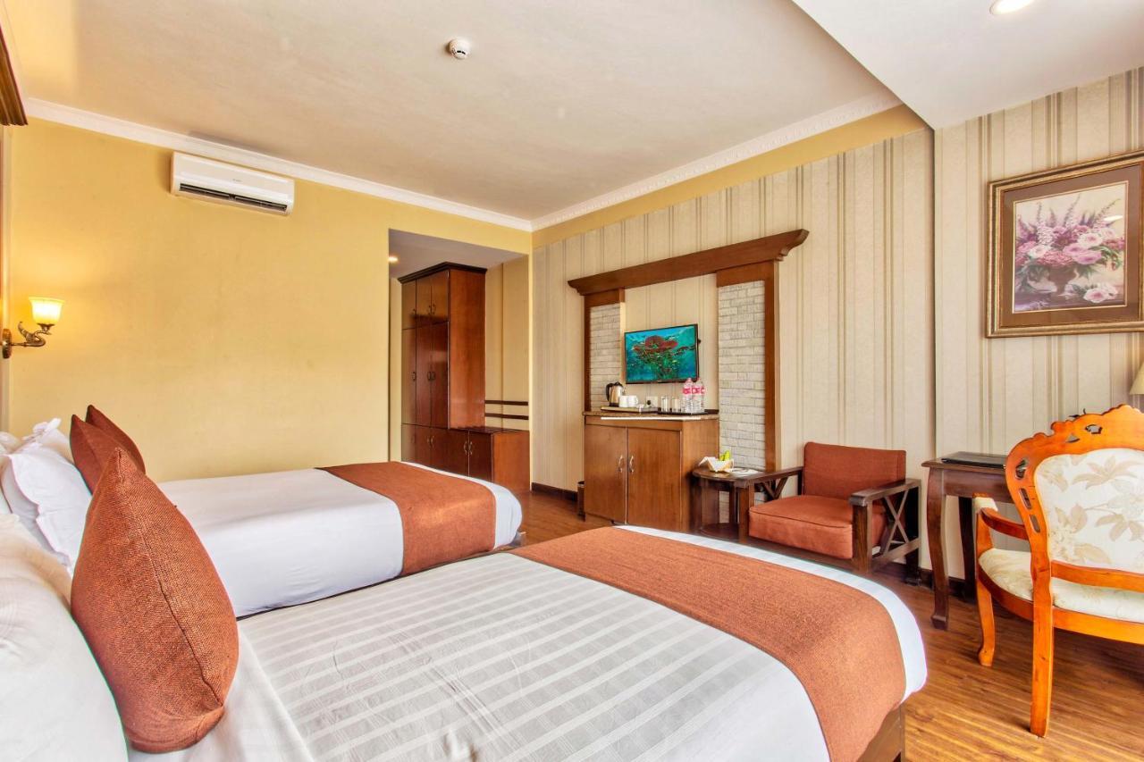 Da Yatra Courtyard Hotel Pokhara Exterior photo